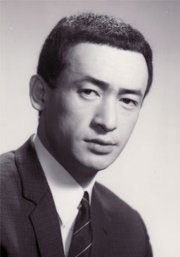 成田三树夫