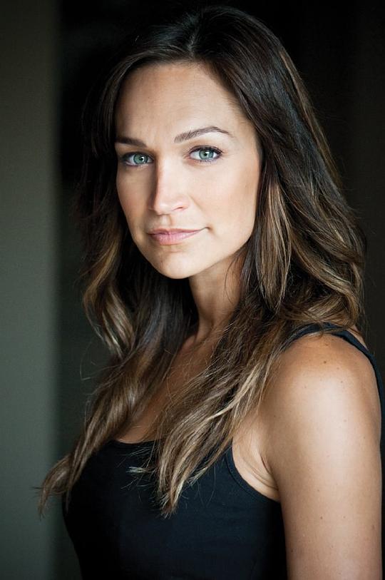 Nicole da Silva(导演)